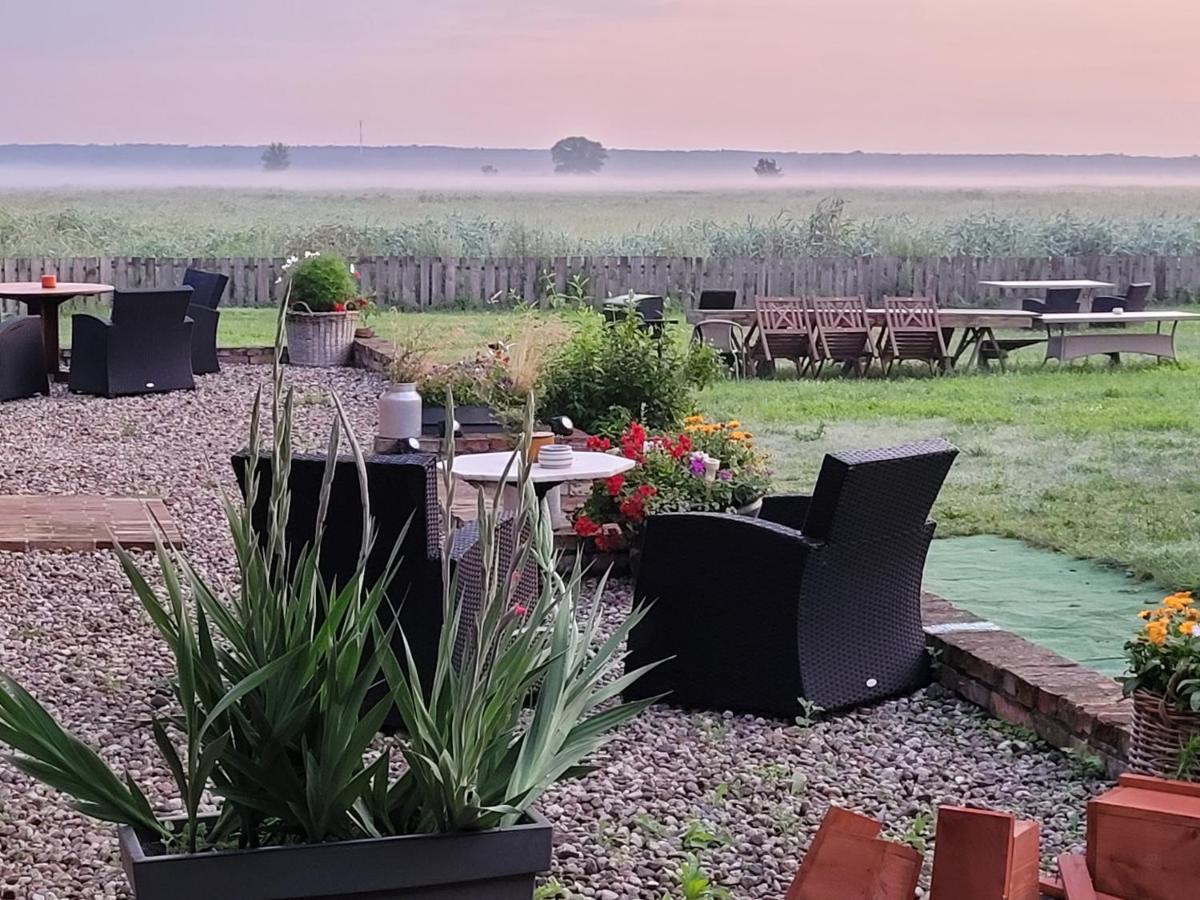 Dom Goscinny Ptaszarnia - Natura-Free Parking Swinoujscie Kültér fotó